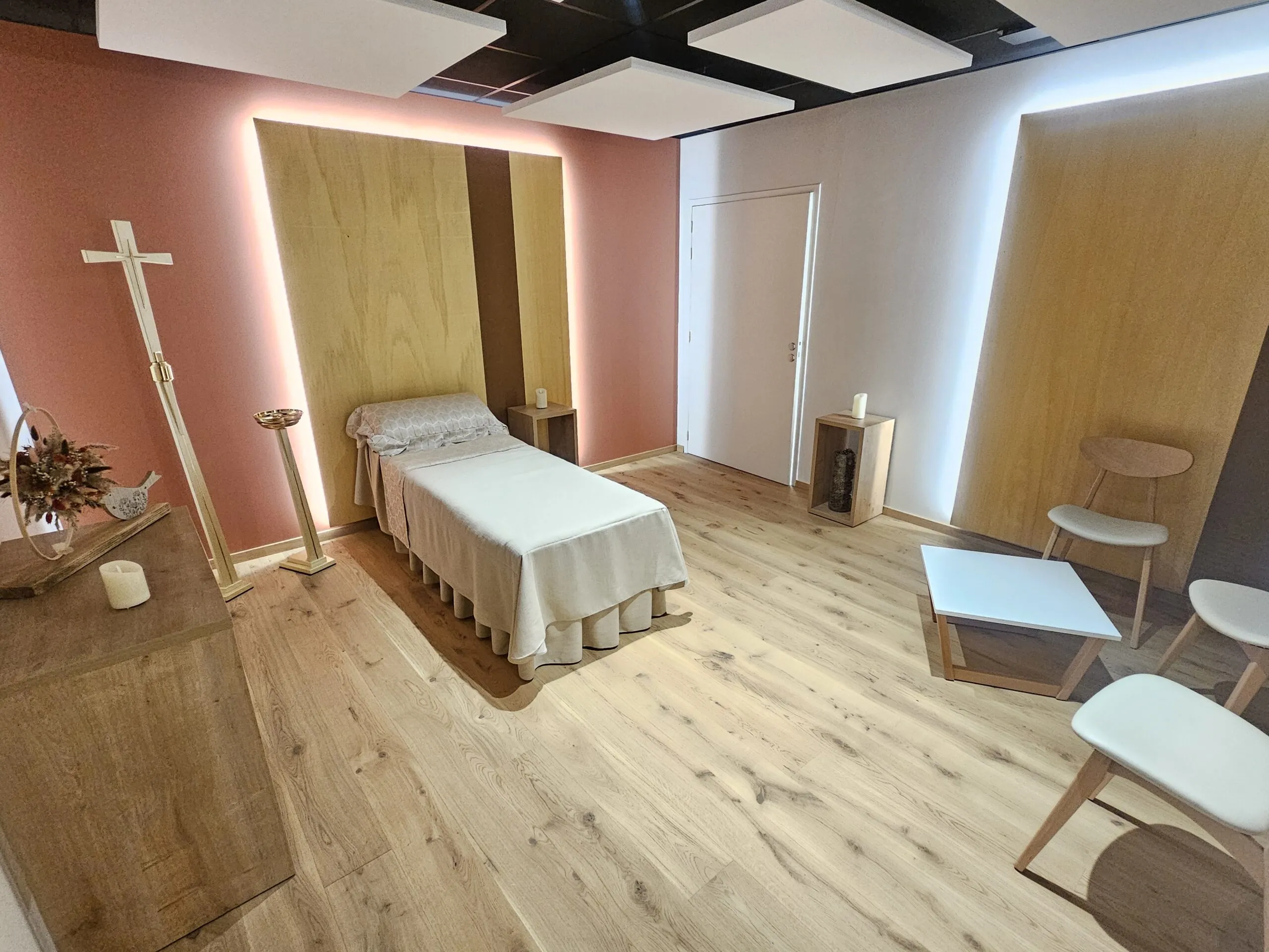 Salon funéraire et chambre funéraire privée pour le recueillement des familles