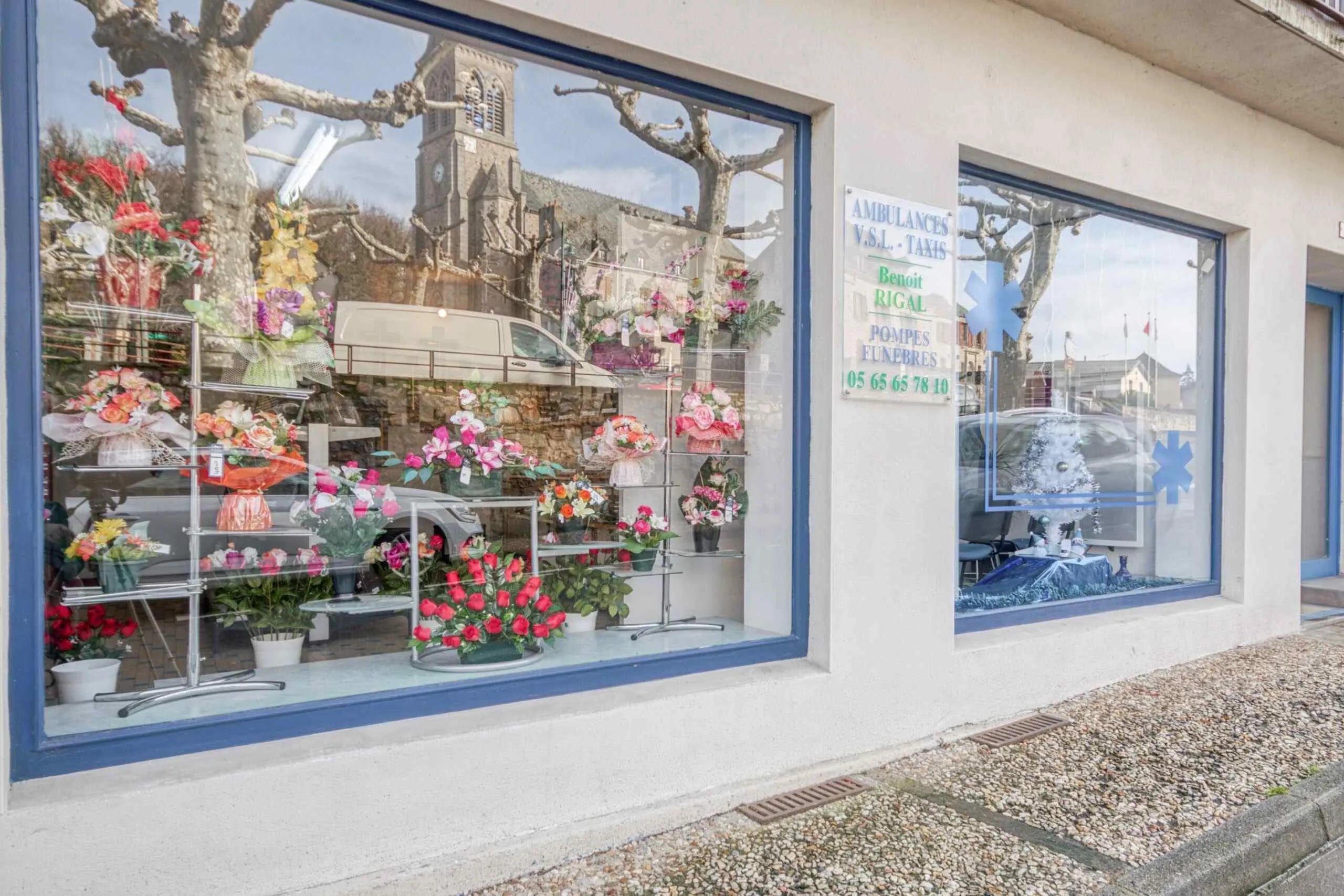Devanture de la boutique d'article funéraire